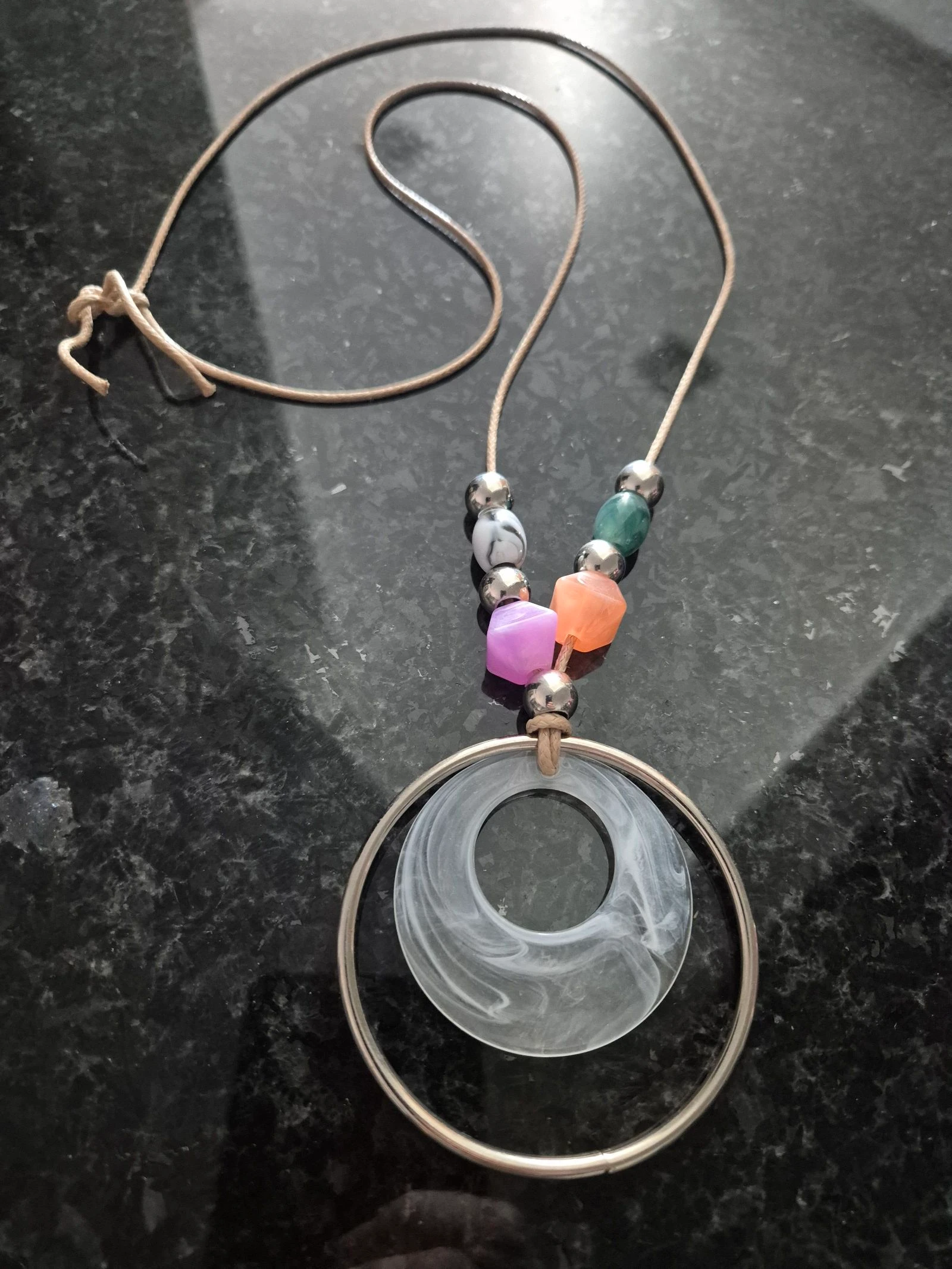 Lange gekleurde ketting – photo 2